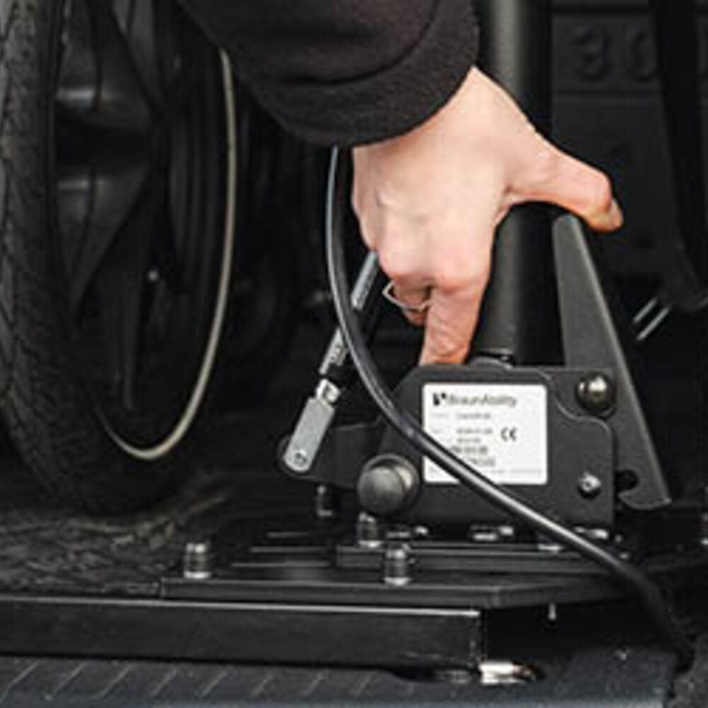BraunAbility Carolift 40 Boot Hoist 40kg mobility product 5