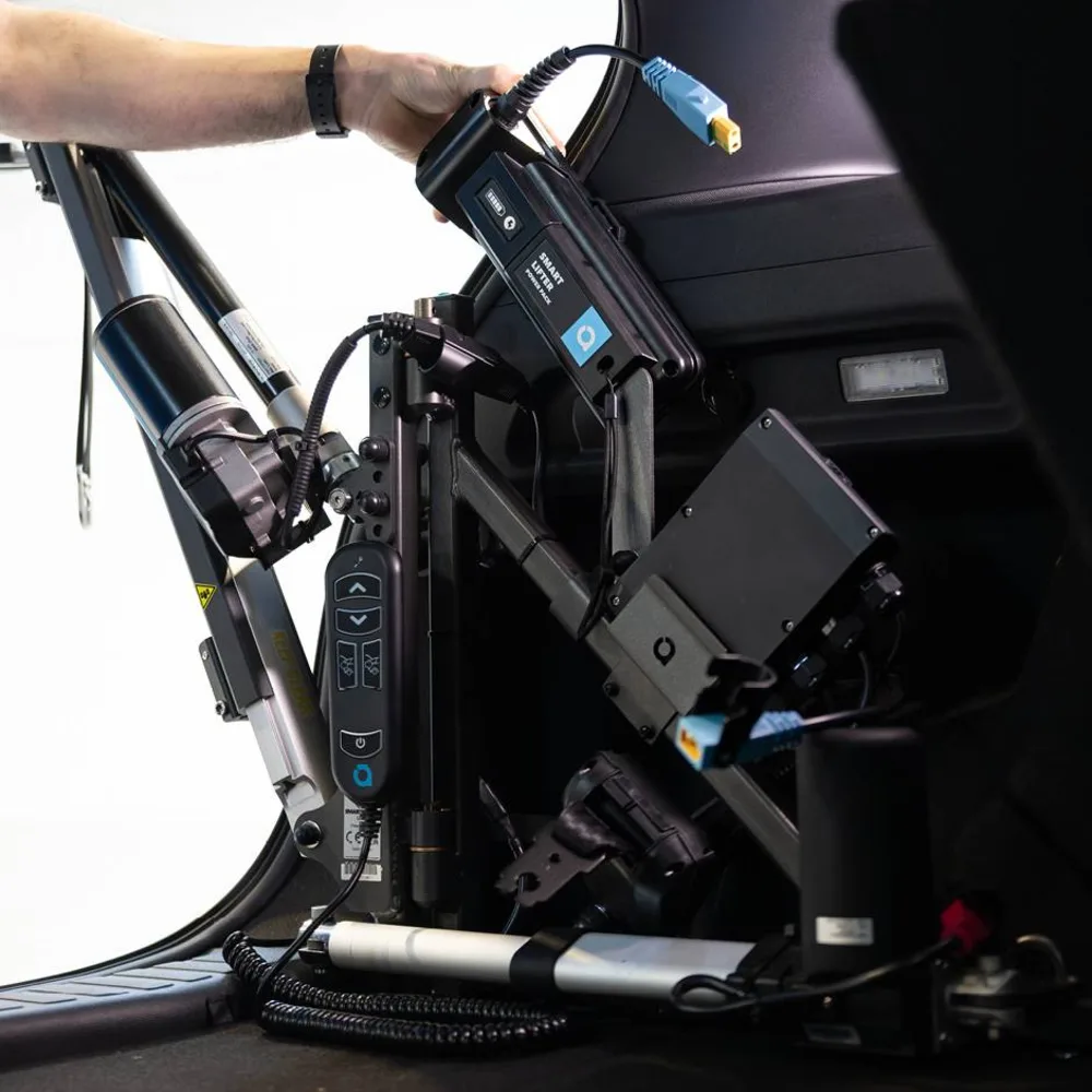 Autochair Smart Lifter LM 80kg 4 Way Transferable EV Boot Hoist with Battery Pack
