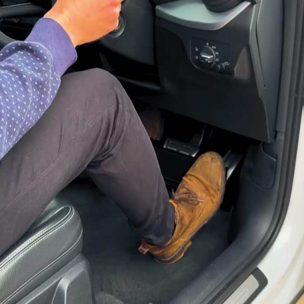 Des Gosling Premium Quick Release Pedal Guard mobility product 3